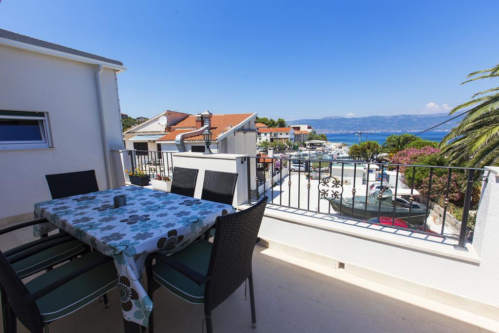 San Apartments Слатине Екстериор снимка